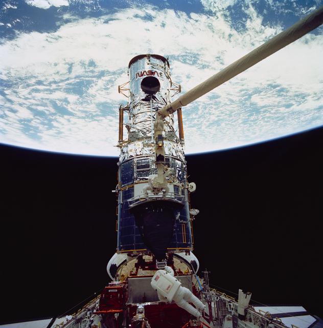 NASA image: Astronaut Jeffrey Hoffman with WF/PC during third STS-61 EVA