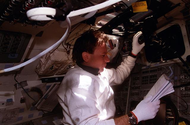 NASA image: Tether Optical Phenomena (TOP) experiment