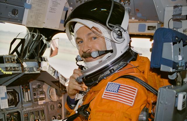 NASA image: Views of the STS-77 crewmembers upon landing