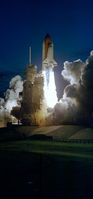 NASA image: STS-77 launch views