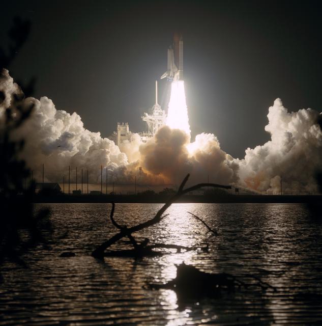NASA image: STS-82 Discovery, OV-103, launch