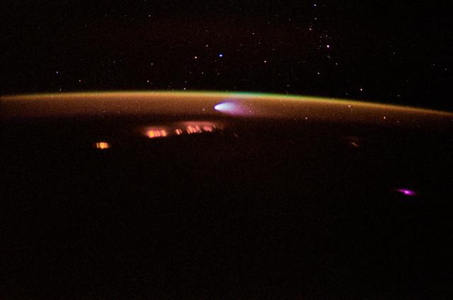 NASA image: Hale Bopp comet photographed from the orbiter Columbia