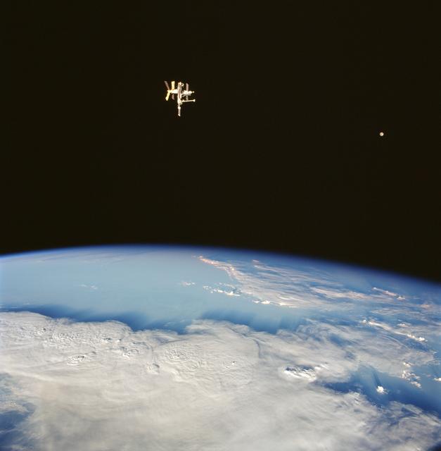 NASA image: Survey views of the Mir Space Station during flyaround