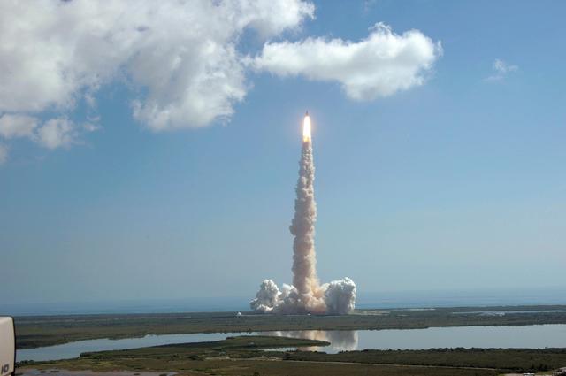 NASA image: STS-114 launch at KSC