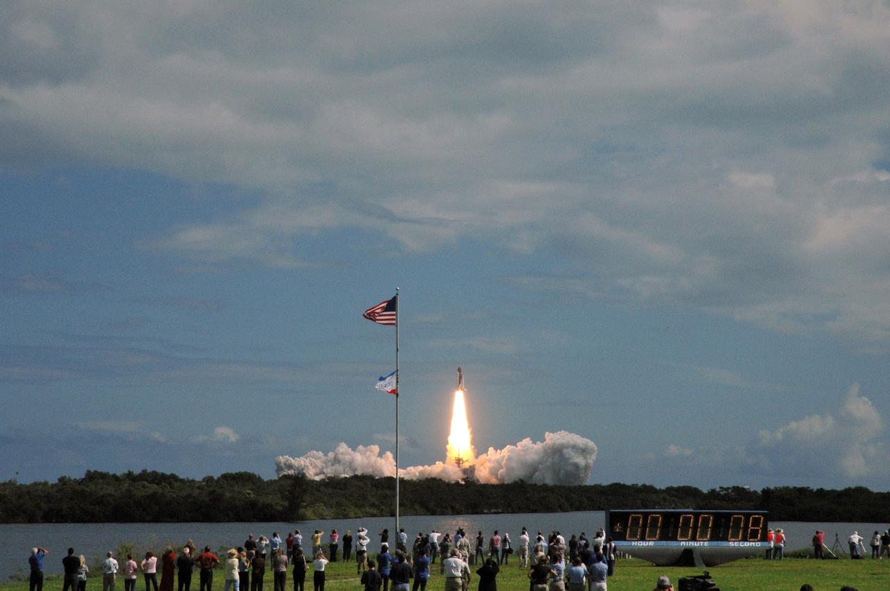 STS120-S-008 (23 Oct. 2007) --- The Space Shuttle Discovery and its seven-member STS-120 crew head toward Earth-orbit and a scheduled link-up with the International Space Station. Liftoff from Kennedy Space Center's launch pad 39A occurred at 11:38:19 a.m. (EDT). Onboard are astronauts Pam Melroy, commander; George Zamka, pilot; Scott Parazynski, Stephanie Wilson, Doug Wheelock, European Space Agency's (ESA) Paolo Nespoli and Daniel Tani, all mission specialists. Discovery will link up with the station on Thursday, Oct. 25, to begin a joint mission to continue construction by delivering the Italian-built U.S. Node 2, called Harmony. During the 14-day mission, the crew will install Harmony and move the P6 solar arrays to their permanent position and deploy them.