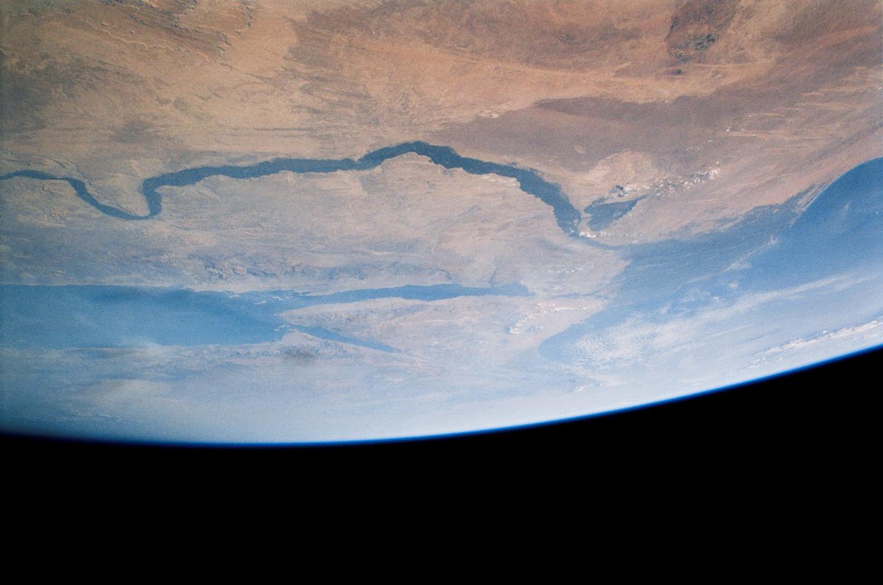 STS121-334-026 (4-17 July 2006) --- This photo, featuring an easterly view of the Nile River, the Nile River Delta, Sinai Peninsula, the Suez Canal, Red Sea and part of the Mediterranean Sea, was taken by one of the STS-121 crewmembers aboard the Space Shuttle Discovery. Cairo, Egypt, can be seen at far right.