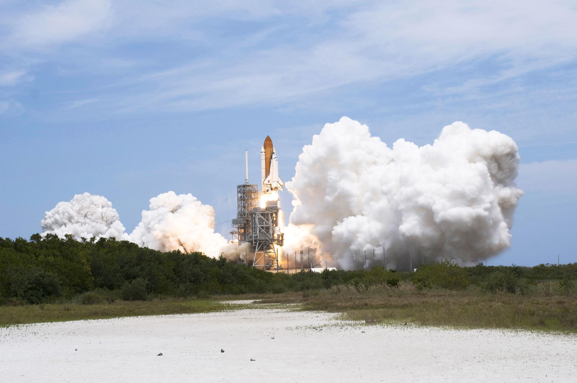 Launch of Space Shuttle Atlantis / STS-125 Mission