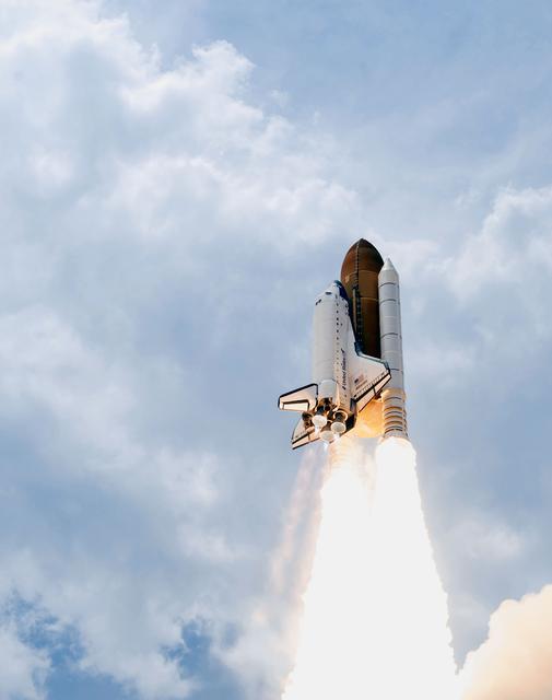 NASA image: Launch of Space Shuttle Atlantis / STS-125 Mission