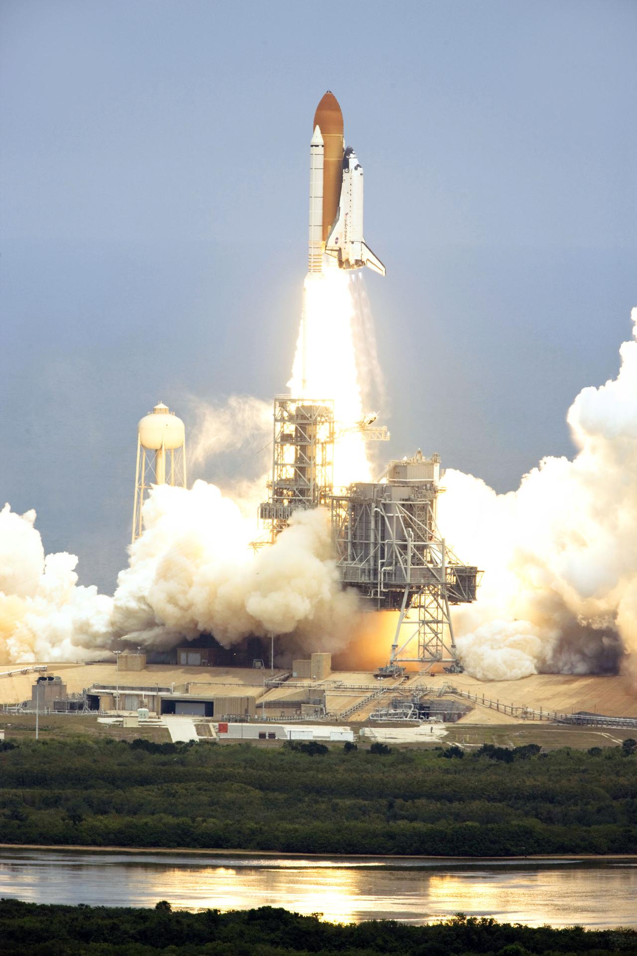 Launch of Space Shuttle Atlantis / STS-125 Mission