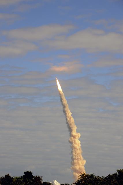 NASA image: Launch of Space Shuttle Atlantis / STS-129 Mission