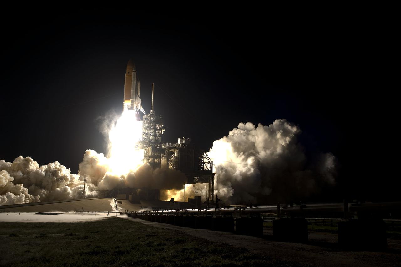 STS131-S-037 (5 April 2010) --- Space shuttle Discovery and its seven-member STS-131 crew head toward Earth orbit and rendezvous with the International Space Station. Liftoff was at 6:21 a.m. (EDT) on April 5, 2010, from launch pad 39A at NASA's Kennedy Space Center. Onboard are NASA astronauts Alan Poindexter, commander; James P. Dutton Jr., pilot; Rick Mastracchio, Dorothy Metcalf-Lindenburger, Stephanie Wilson and Clayton Anderson; along with Japan Aerospace Exploration Agency (JAXA) astronaut Naoko Yamazaki, all mission specialists. The crew will deliver the multi-purpose logistics module Leonardo, filled with supplies, a new crew sleeping quarters and science racks that will be transferred to the International Space Station's laboratories. The crew also will switch out a gyroscope on the station’s truss structure, install a spare ammonia storage tank and retrieve a Japanese experiment from the station’s exterior. STS-131 is the 33rd shuttle mission to the station and the 131st shuttle mission overall.