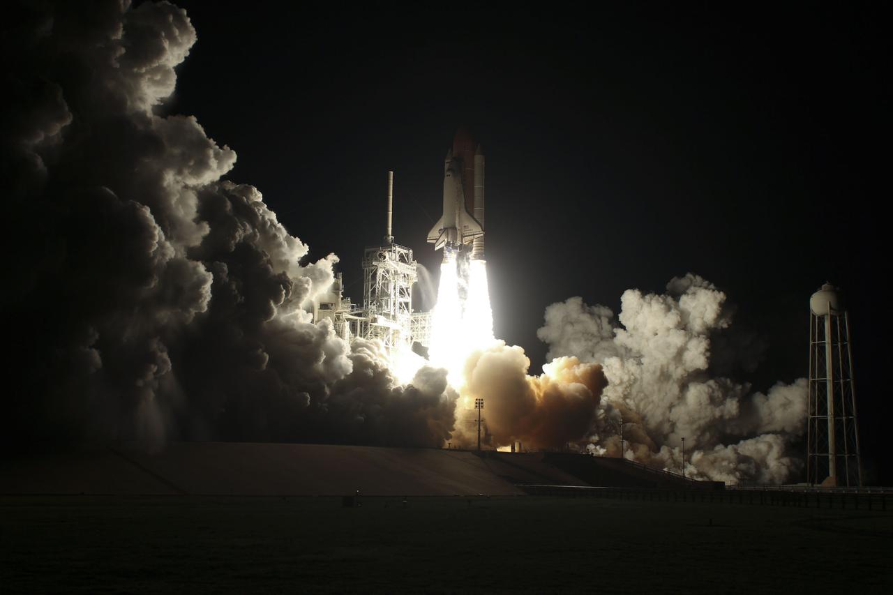 STS131-S-082 (5 April 2010) --- Space shuttle Discovery and its seven-member STS-131 crew head toward Earth orbit and rendezvous with the International Space Station. Liftoff was at 6:21 a.m. (EDT) on April 5, 2010, from launch pad 39A at NASA's Kennedy Space Center. Onboard are NASA astronauts Alan Poindexter, commander; James P. Dutton Jr., pilot; Rick Mastracchio, Dorothy Metcalf-Lindenburger, Stephanie Wilson and Clayton Anderson; along with Japan Aerospace Exploration Agency (JAXA) astronaut Naoko Yamazaki, all mission specialists. The crew will deliver the multi-purpose logistics module Leonardo, filled with supplies, a new crew sleeping quarters and science racks that will be transferred to the International Space Station's laboratories. The crew also will switch out a gyroscope on the station’s truss structure, install a spare ammonia storage tank and retrieve a Japanese experiment from the station’s exterior. STS-131 is the 33rd shuttle mission to the station and the 131st shuttle mission overall.