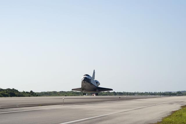 NASA image: STS-132 Space Shuttle Atlantis Landing