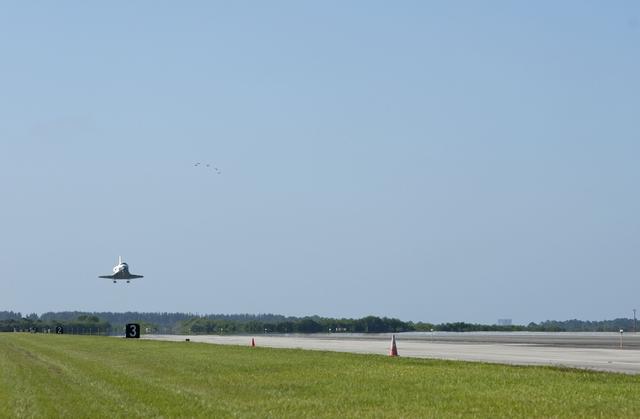 NASA image: STS-132 Space Shuttle Atlantis Landing