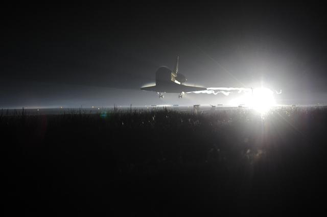 NASA image: The Final Landing of STS-135 Atlantis