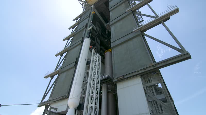 Mars 2020 - Atlas Mate of Solid Rocket Boosters to First Stage