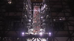 Artemis I LH Center Aft Segment Stacking - TIMELAPSE