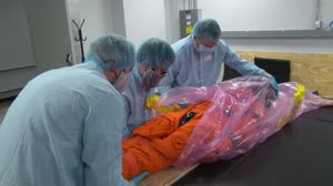 Artemis I Moonikin Campos Inspection and Install