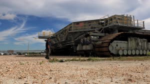 CT-2 Rolls Into VAB for Artemis I WDR Rollout