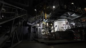 Artemis II Stacking Booster 2 Lift in VAB