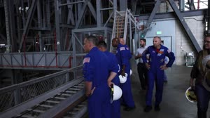Artemis III Crew Visit to KSC