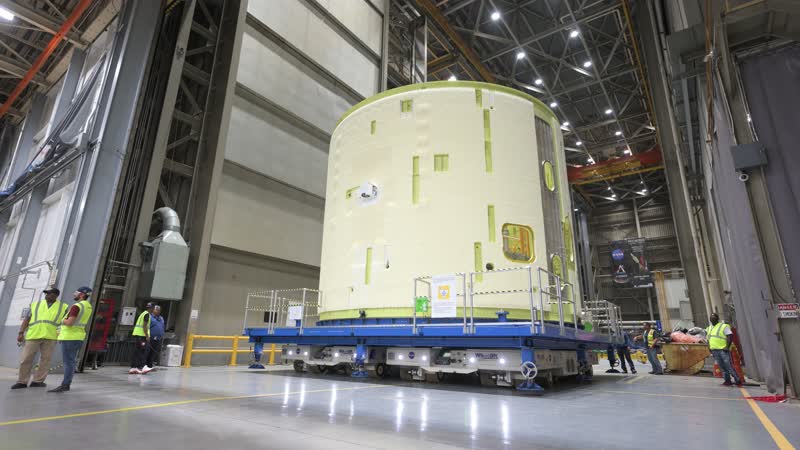 Technicians Lift, Prepare Artemis III SLS Intertank for Next Phase of Production at NASA Michoud