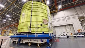 Teams Prepare Artemis IV Intertank for Thermal Protection System