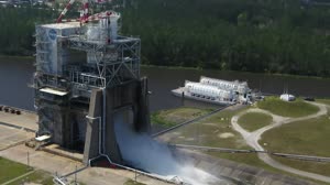 NASA Conducts Long Duration Hot Fire of RS-25 Certification Test