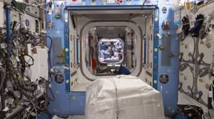 Step_Inside_the_Station-4K-Clean