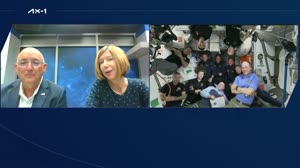 jsc2022m000100_Axiom_Mission-1_Hatch_Open_Welcome_Ceremony_220409